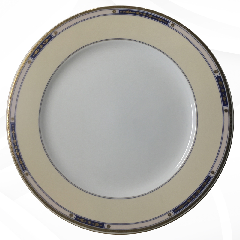 RENTA VAJILLA QUEENS DECORADO CREMA CON ORO